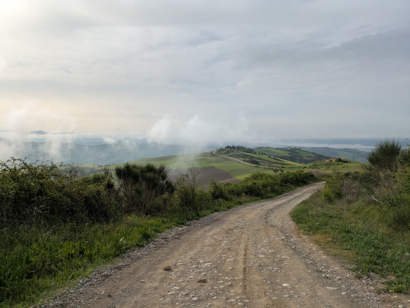 Apparently there's a French expression for this: "la mer de nuages", the sea of clouds.