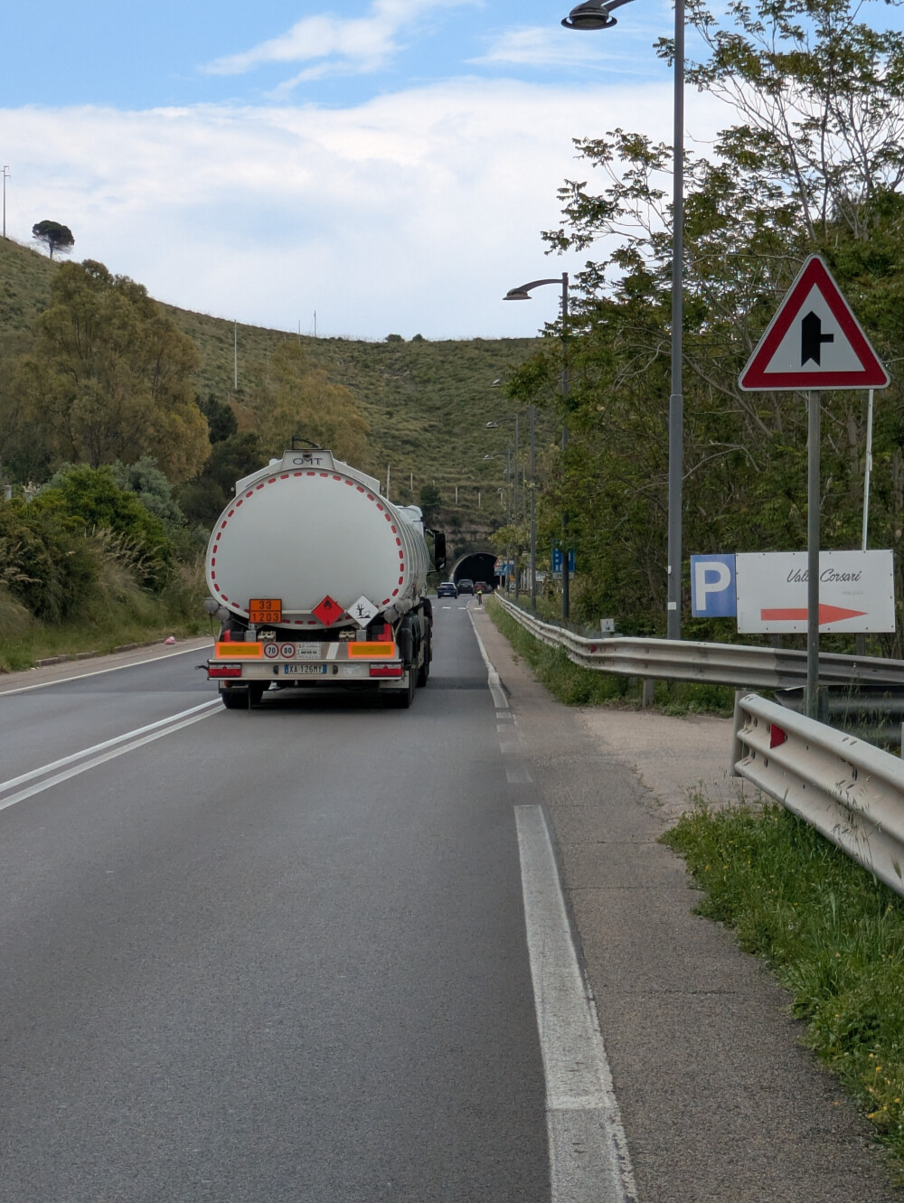 The 'oh shit' moment: tunnel ahead.
