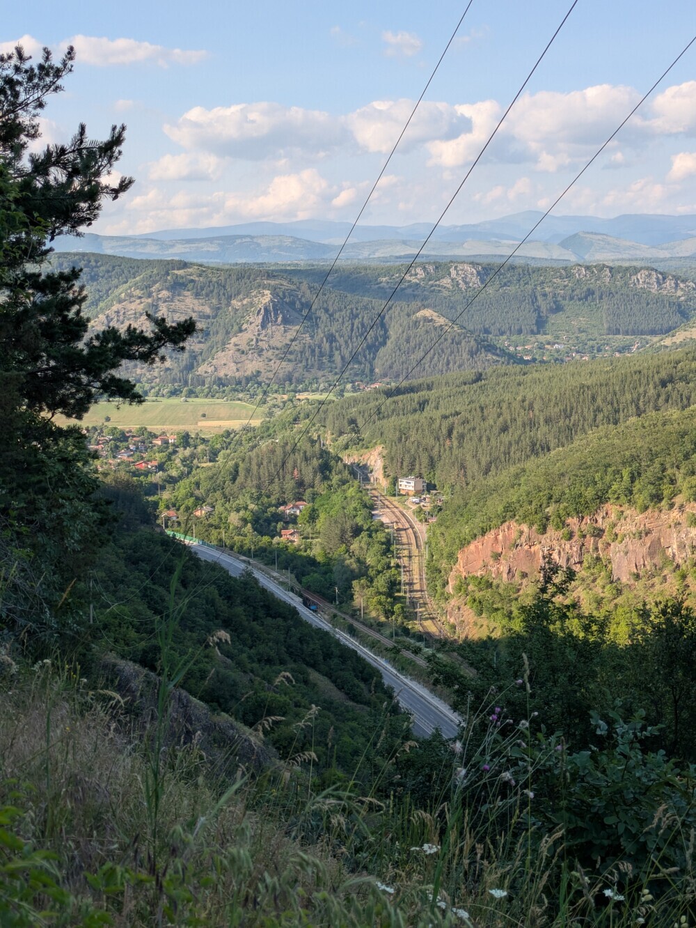 I zoomed down the mountain towards the motorway border crossing