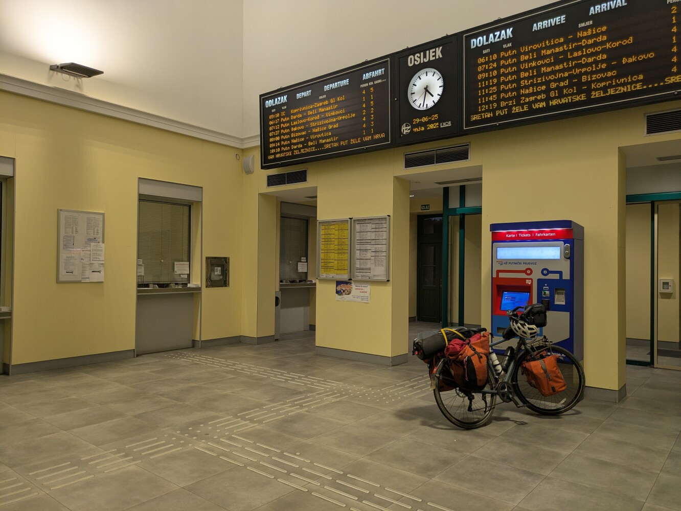I made it to the train station with time to spare