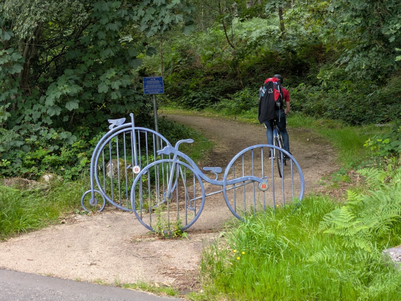 These decorations on the path were a really nice touch