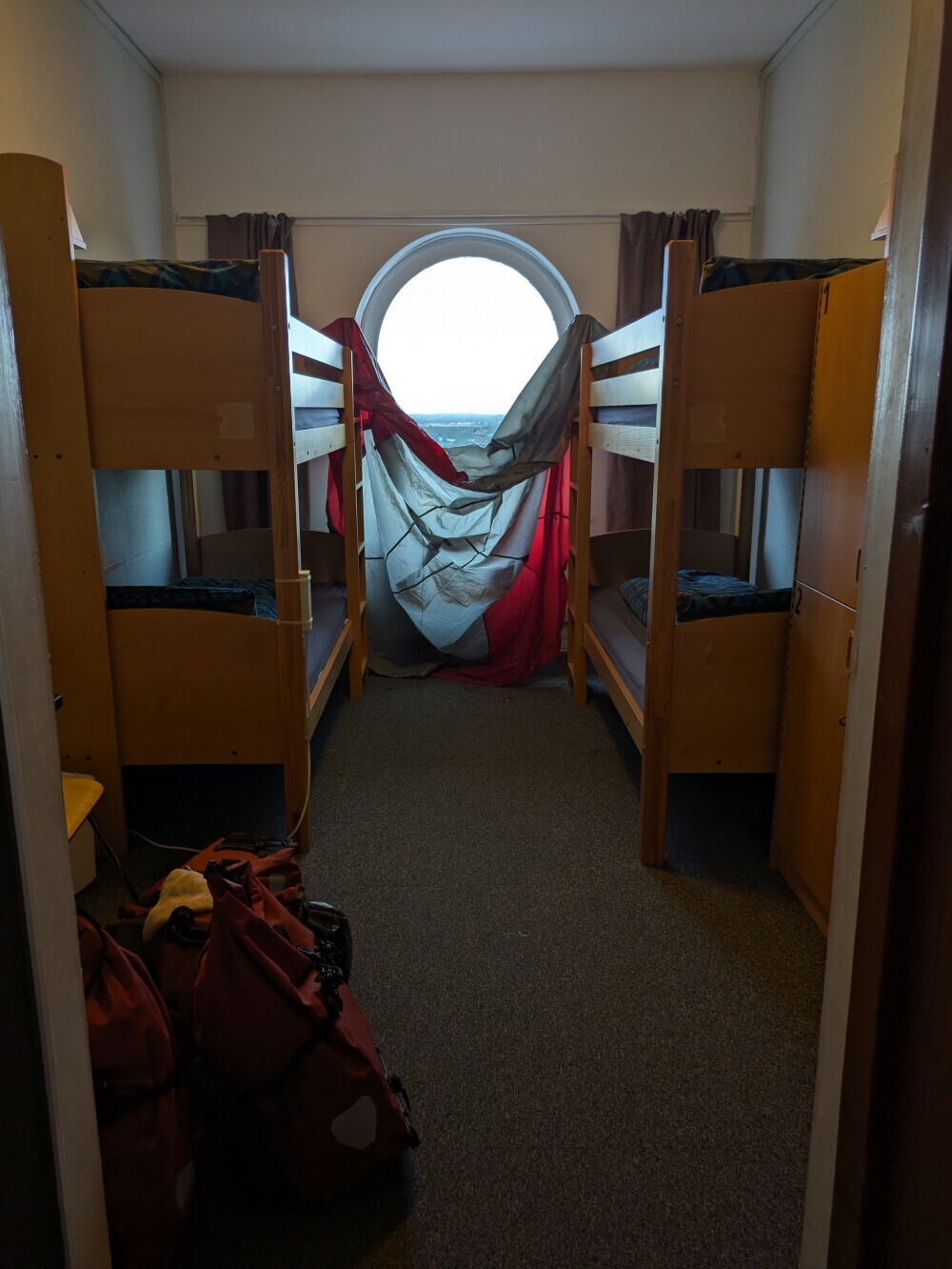 A bit of luxury: Stirling Youth Hostel and my drying tent