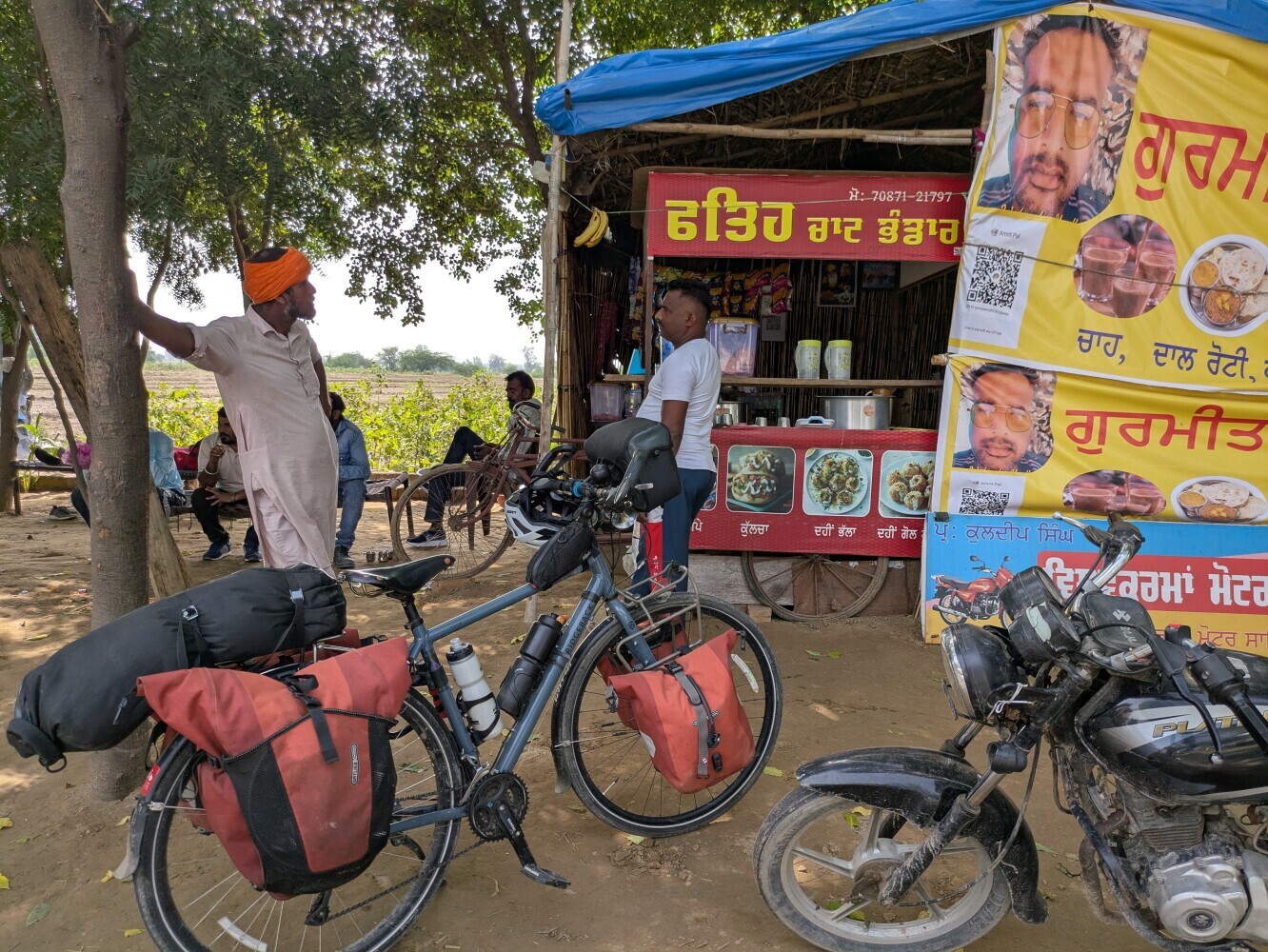 A tea stall that seems to have evolved naturally from a bicycle based vehicle
