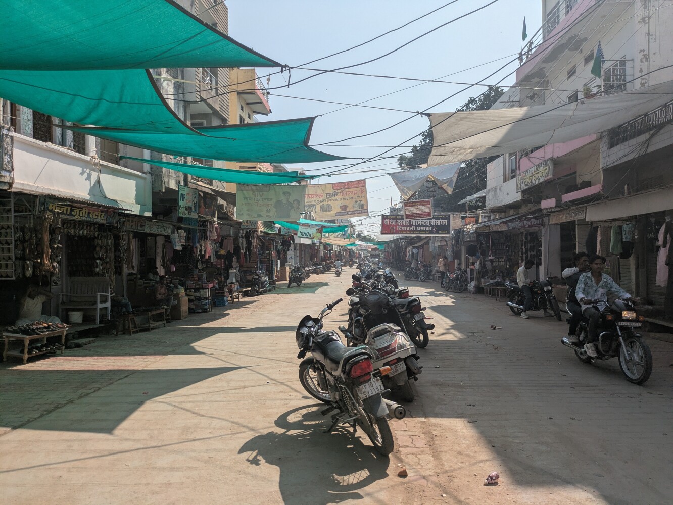 Impressive motorbike parking discipline